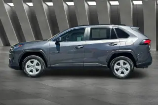 Toyota RAV4 2021 XLE 4dr SUV