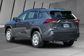 Toyota RAV4 2021 XLE 4dr SUV