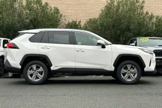 Toyota RAV4 Hybrid 2025 AWD LE 4dr SUV