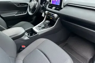 Toyota RAV4 Hybrid 2025 AWD LE 4dr SUV