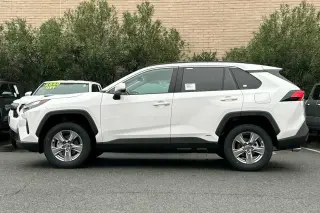 Toyota RAV4 Hybrid 2025 AWD LE 4dr SUV