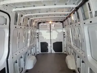Mercedes-Benz Sprinter 2023 2500 3dr 170 in. WB High Roof Cargo Van (2.0L Gas I4)