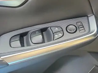 Nissan Sentra 2025 SR 4dr Sedan