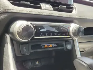 Toyota RAV4 2024 LE 4dr SUV
