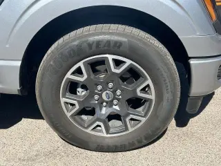 Ford F-150 2025 4x2 STX 4dr SuperCrew 5.5 ft. SB