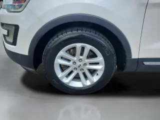 Ford Explorer 2017 XLT 4dr SUV