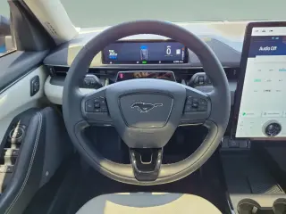Ford Mustang Mach-E 2022 AWD Premium 4dr SUV