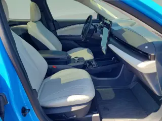 Ford Mustang Mach-E 2022 AWD Premium 4dr SUV