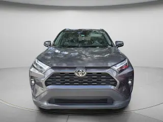Toyota RAV4 2023 XLE Premium 4dr SUV