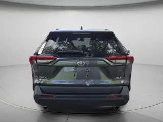 Toyota RAV4 2023 XLE Premium 4dr SUV