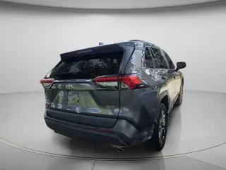 Toyota RAV4 2023 XLE Premium 4dr SUV