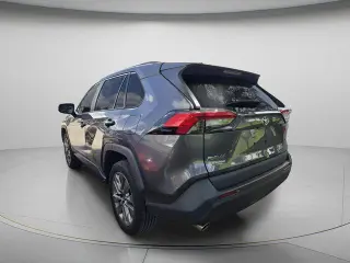Toyota RAV4 2023 XLE Premium 4dr SUV