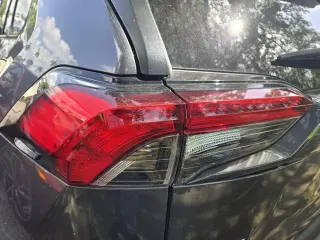 Toyota RAV4 2023 XLE Premium 4dr SUV