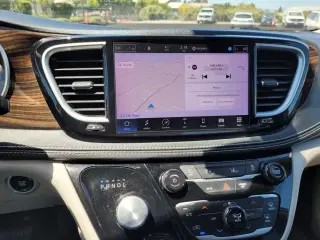 Chrysler Pacifica 2023 Limited 4dr Mini-Van