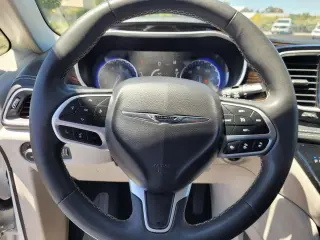 Chrysler Pacifica 2023 Limited 4dr Mini-Van