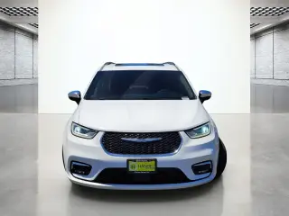 Chrysler Pacifica 2023 Limited 4dr Mini-Van