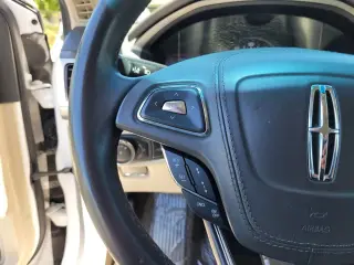 Lincoln MKZ Hybrid 2017 Reserve 4dr Sedan