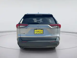 Toyota RAV4 2021 XLE 4dr SUV
