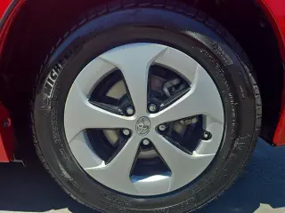 Toyota Prius 2013 Three 4dr Hatchback
