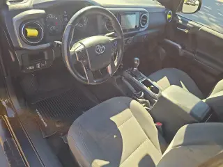 Toyota Tacoma 2019 4x4 TRD Sport 4dr Double Cab 6.1 ft LB