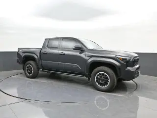Toyota Tacoma 2024 4x4 TRD Off-Road 4dr Double Cab 5.0 ft SB 8A