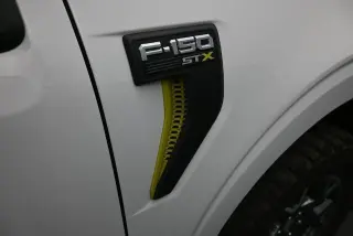 Ford F-150 2024 4x2 STX 4dr SuperCrew 5.5 ft. SB