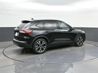 Ford Escape 2021 SE 4dr SUV