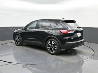 Ford Escape 2021 SE 4dr SUV