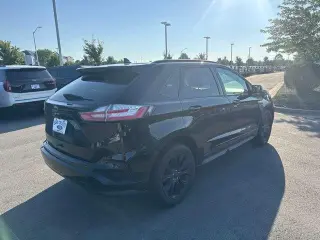 Ford Edge 2023 AWD SE 4dr Crossover