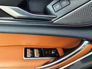 Jaguar XF 2024 AWD P300 R-Dynamic SE 4dr Sedan