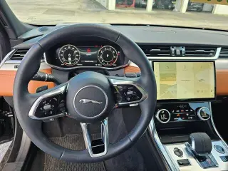 Jaguar XF 2024 AWD P300 R-Dynamic SE 4dr Sedan