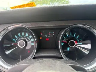 Ford Mustang 2013 V6 2dr Fastback