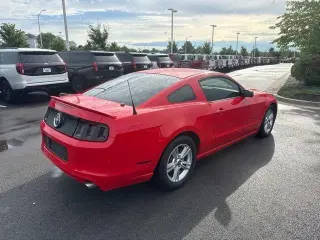 Ford Mustang 2013 V6 2dr Fastback