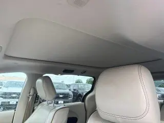 Chrysler Pacifica 2017 Limited 4dr Mini-Van
