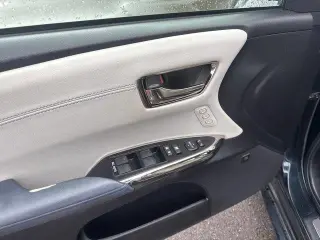 Toyota Avalon Hybrid 2015 Limited 4dr Sedan