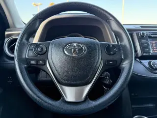Toyota RAV4 2015 XLE 4dr SUV