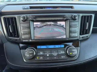 Toyota RAV4 2015 XLE 4dr SUV