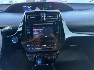 Toyota Prius 2017 Two 4dr Hatchback