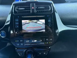 Toyota Prius 2017 Two 4dr Hatchback