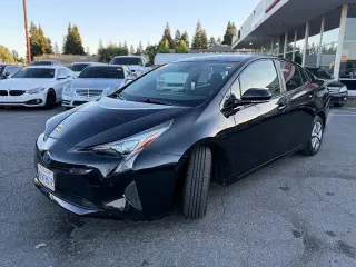 Toyota Prius 2017 Two 4dr Hatchback