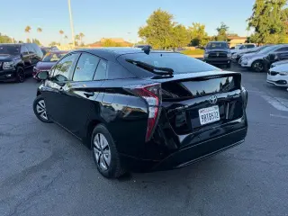 Toyota Prius 2017 Two 4dr Hatchback