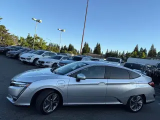 Honda Clarity Plug-In Hybrid 2018 Touring 4dr Sedan