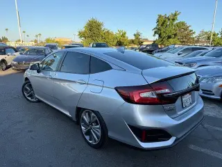 Honda Clarity Plug-In Hybrid 2018 Touring 4dr Sedan