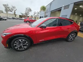 Ford Mustang Mach-E 2023 AWD Premium 4dr SUV
