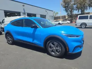 Ford Mustang Mach-E 2023 Select 4dr SUV