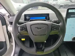 Ford Mustang Mach-E 2023 AWD Premium 4dr SUV