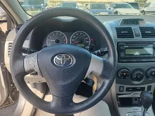 Toyota Corolla 2012 S 4dr Sedan 5M