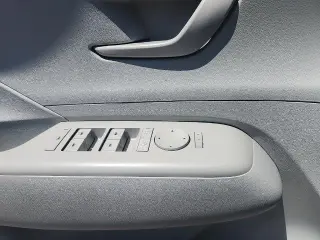Hyundai KONA 2024 SEL 4dr Crossover