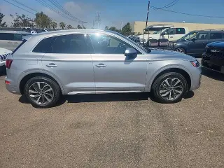 Audi Q5 2022 AWD quattro S line Premium 45 TFSI 4dr SUV