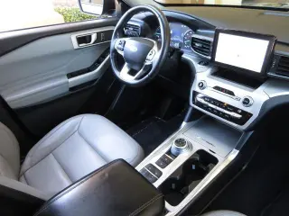 Ford Explorer 2021 XLT 4dr SUV